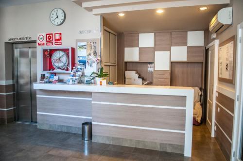 罗阿尔公寓酒店 费瑞里耶斯 外观 照片